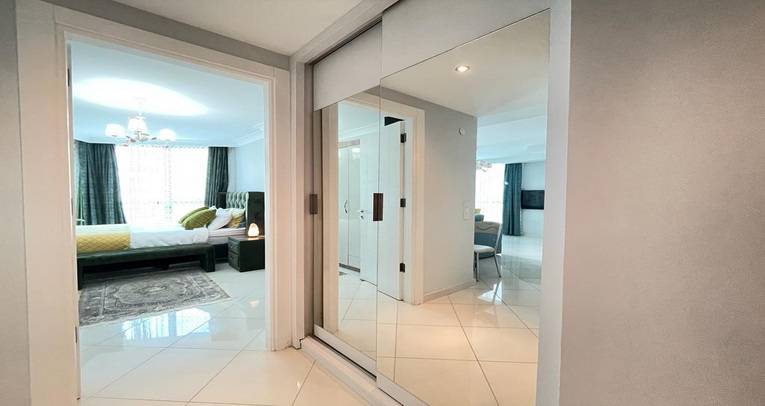 2+1 apartment in Oba with facilities